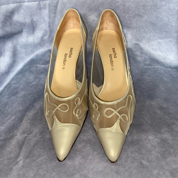 Sacha London kitten heel (approximately 2 inches) - Picture 2 of 3